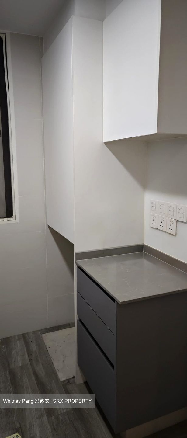 Vacanza @ East (D14), Condominium #575005521